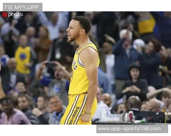 克莱崇拜的4号秀展现多面才华获库里认可非同寻常